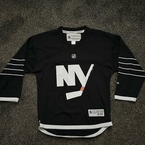 NY Islanders Reebok Black NHL Youth Jersey